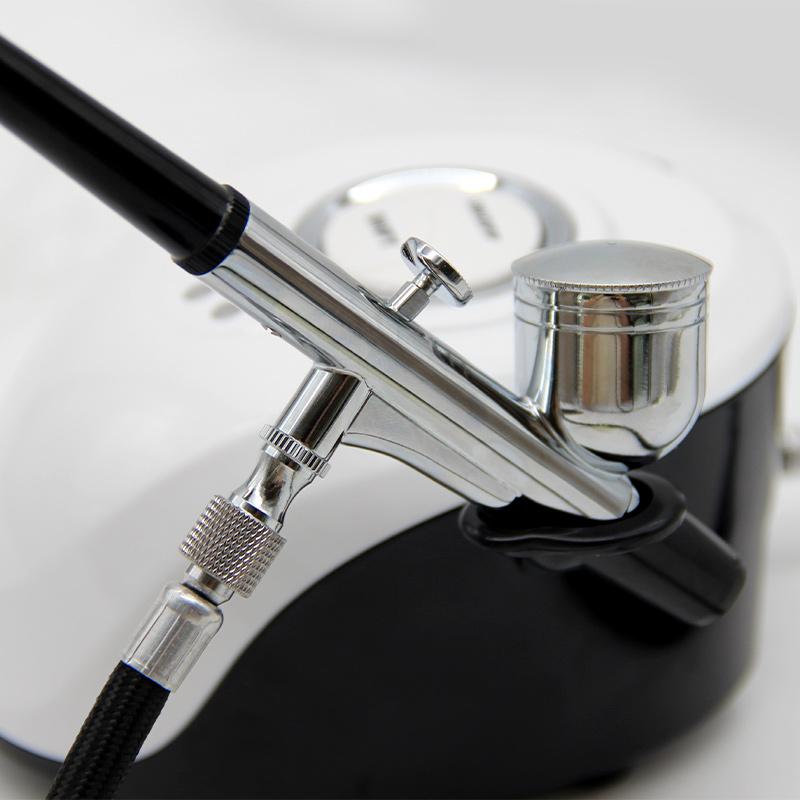 Przenośny aerograf ze sprężark – Airbrush Compressor Kit recenzja i cena